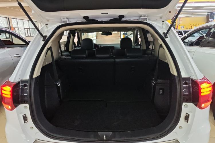 Used Mitsubishi Outlander 2019 2.0L Two-Wheel Drive Comfort Edition 7-Seater China VI Standard
