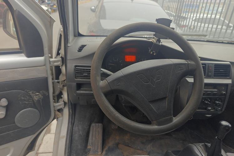 Used Wuling Rongguang 2012 1.2L Extended Basic Version LJY