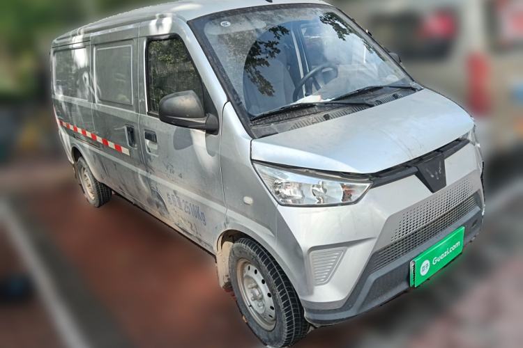 Used Wuling EV50 2020 Pure Electric Van Logistics Vehicle – Penghui Non-Heated Battery
