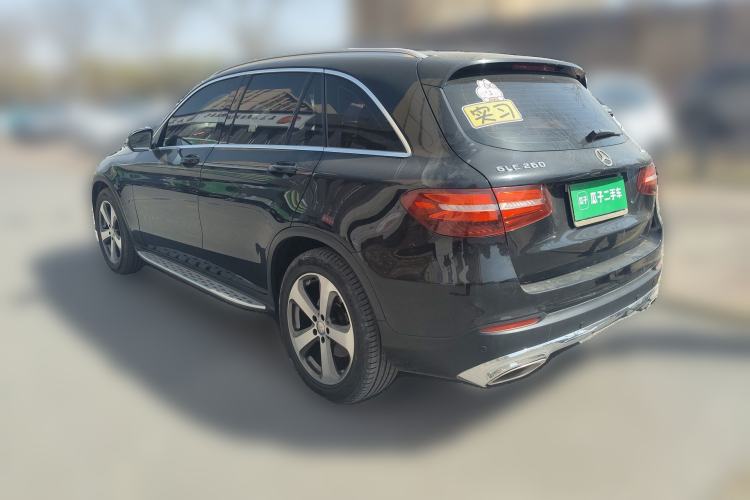 Used Mercedes-Benz GLC 2016 GLC 260 4MATIC Luxury Model
