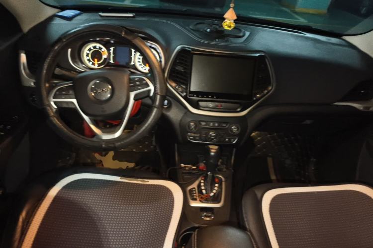 Used Jeep Cherokee 2016 2.4L Leading Edition