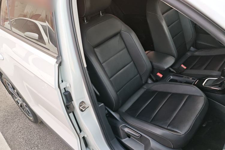 Used Volkswagen T-ROC 2020 280TSI DSG Two-Wheel Drive Comfort Version
