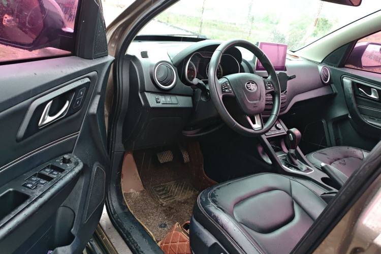 Used Bestune X40 2017 1.6L Automatic Prestige Edition
