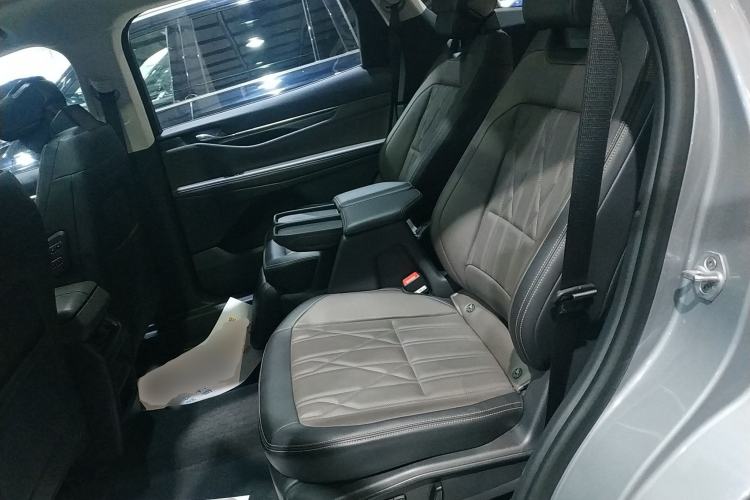 Used Ford Edge 2025 Ford Explorer L 2.0T EcoBoost E-Hybrid Four-Wheel-Drive 7-Seater Supreme Model
