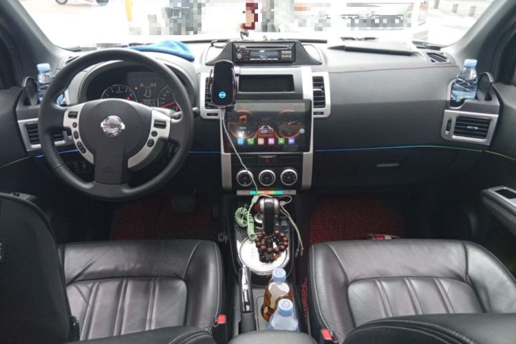 Used Nissan X-Trail 2012 2.5L CVT Luxury Edition 4WD Center Console