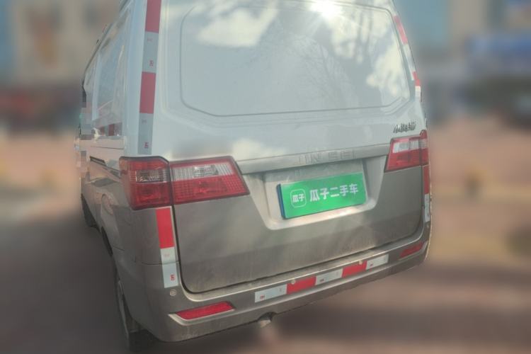 Used Jinbei Hiace X30 2024 1.5L Wealthy Van Model 2/5 Seats