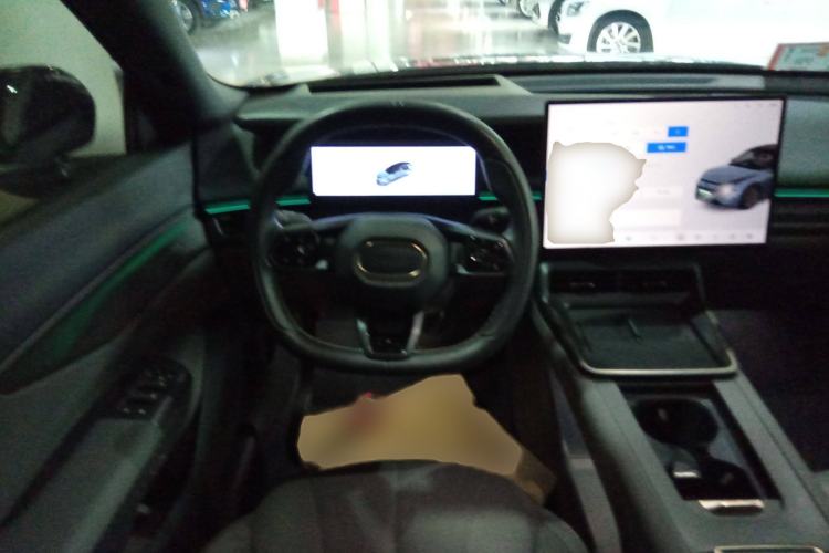 Used Lynk & Co 07 2024 EM-P 126 Long-Range Ultra
