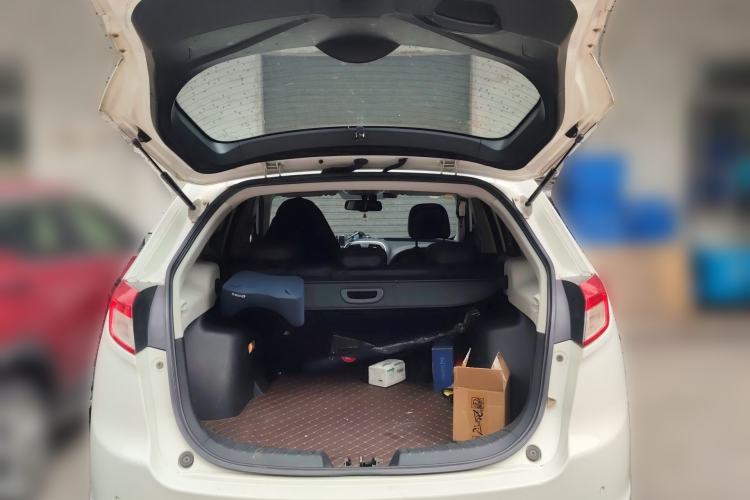 Used GAC Trumpchi GS5 2014 1.8T Automatic Two-Wheel Drive Supreme Edition Trunk