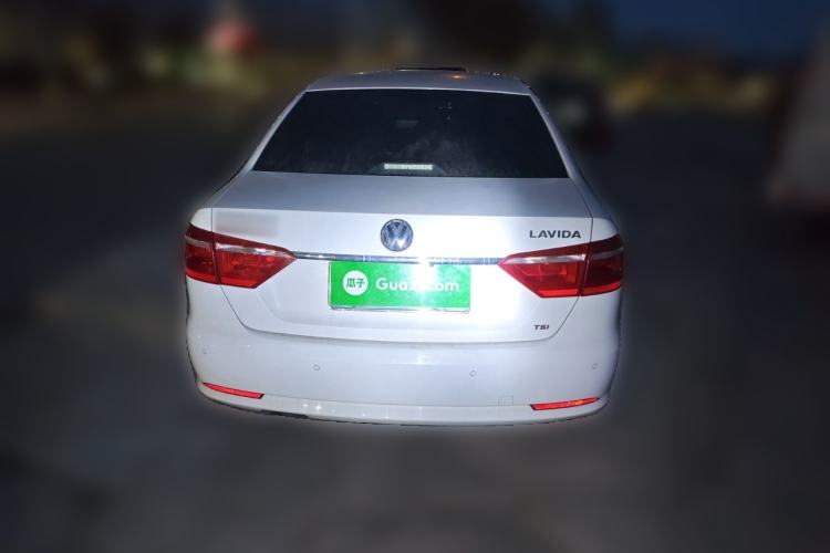 Used Volkswagen Lavida 2013 Revised Version 1.4 TSI DSG Comfort Edition