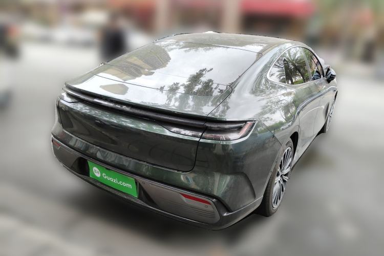 Used Geely Galaxy 8 2025 130km EM-i Flagship Edition Rear Right 45 Deg