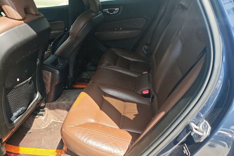 Used Volvo XC60 2023 B5 4x4 Smart Luxury Edition
