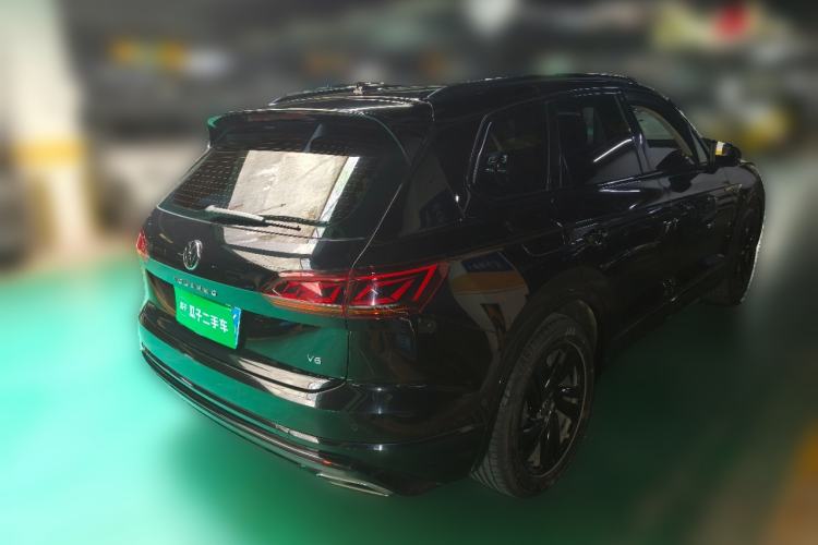 Used Volkswagen Touareg 2021 3.0 TSI Luxury Edition Black Diamond Sport Package Rear Right 45 Deg