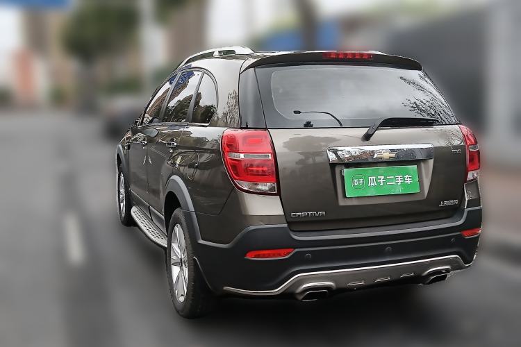 Used Chevrolet Captiva 2015 2.4L 4x4 Flagship Edition 7-Seater