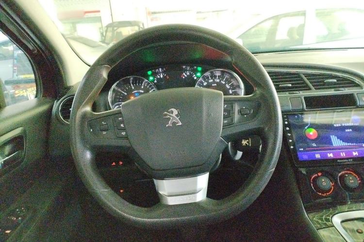 Used Peugeot 3008 2016 2.0L Automatic Classic Edition
