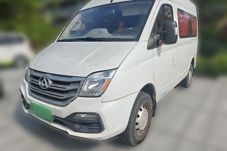 Used SAIC MAXUS Xintu V80 2018 2.5T 6-Speed Manual Aoyuntong Short Wheelbase Mid-Height 5-6 Seater