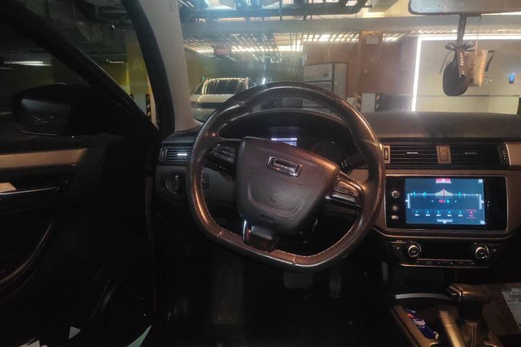 Used Qoros 3 2014 Hatchback 1.6L Automatic Zhiyue Model Steering Wheel