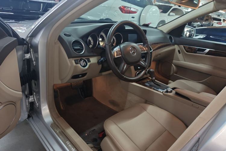 Used Mercedes-Benz C-Class 2011 C 200 CGI Elegant Model
