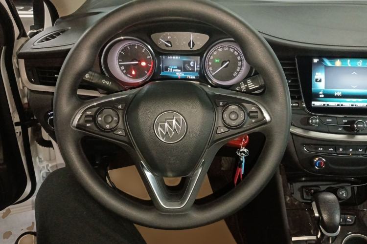 Used Buick Verano 2018 Sedan 20T Dual-Clutch Leading Model Steering Wheel