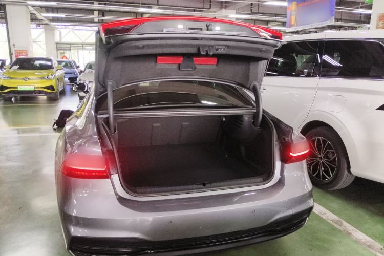 Used Audi A7L 2022 55 TFSI quattro S-line Zhiyuan Edition Obsidian Black Package