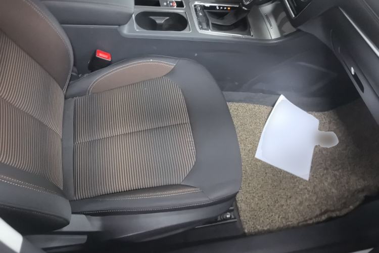 Used Roewe i6 2020 PLUS 1.6L CVT 4G Connected Glory Luxury Edition