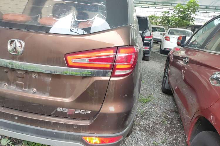 Used BAIC Weiwang M50F 2017 1.5L Standard Model