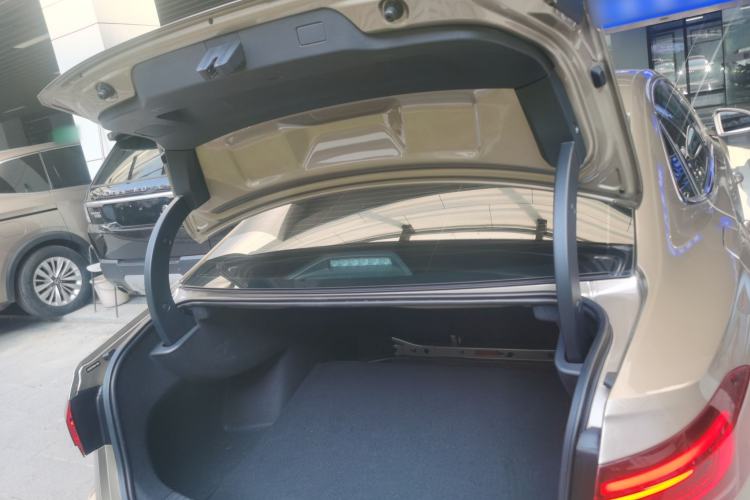 Used Volkswagen Passat 2022 330TSI Elite Edition Custom Version