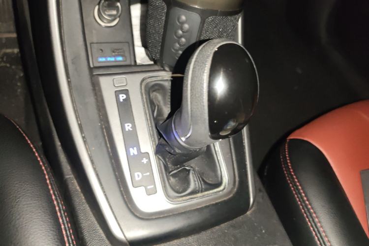 Used Hyundai Elantra (5th Generation / Langdong) 2015 1.6L Automatic Fashion Model Gear Lever