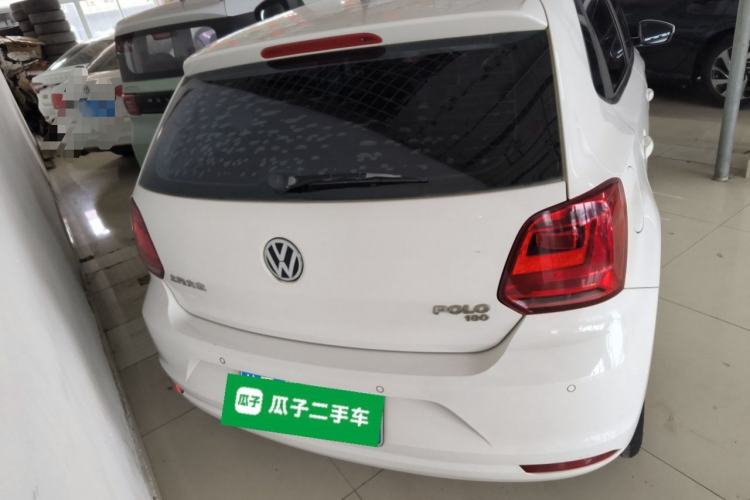 Used Volkswagen Polo 2016 1.6L Automatic Comfort Model
