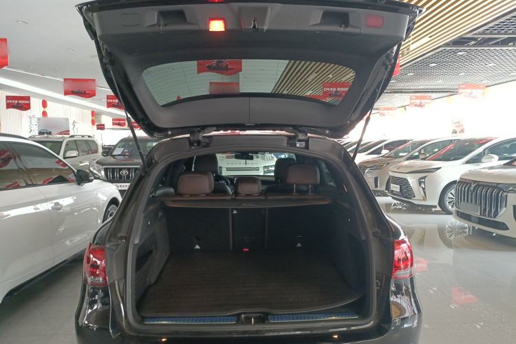 Used Mercedes-Benz GLC 2022 Second Facelift GLC 260 L 4MATIC Luxury Edition