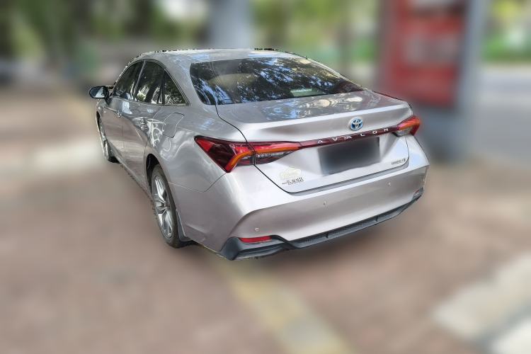 Used Toyota Avalon 2019 Dual-Engine 2.5L Luxury Edition China VI Standard