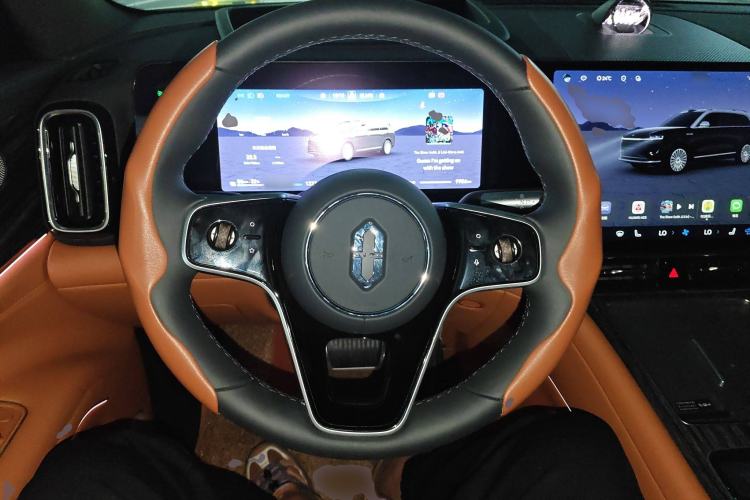 Used Hima AITO M9 2025 Extended-Range Ultra Version 52 kWh 6-Seater
