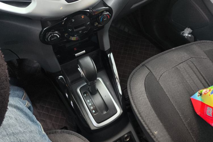 Used Ford EcoSport 2017 1.5L Automatic Prestige Model Gear Lever