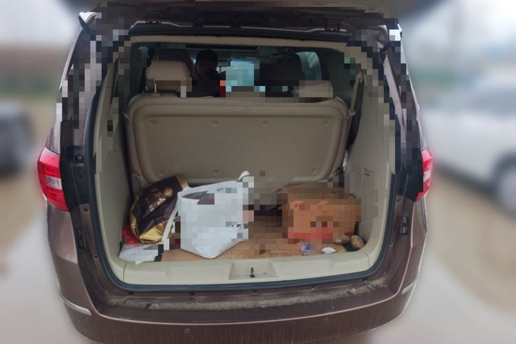 Used Buick GL8 2018 28T Luxury Model China VI Standard Trunk