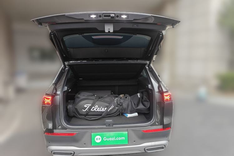 Used Volkswagen Tavendor 2024 330TSI Luxury Touring Edition