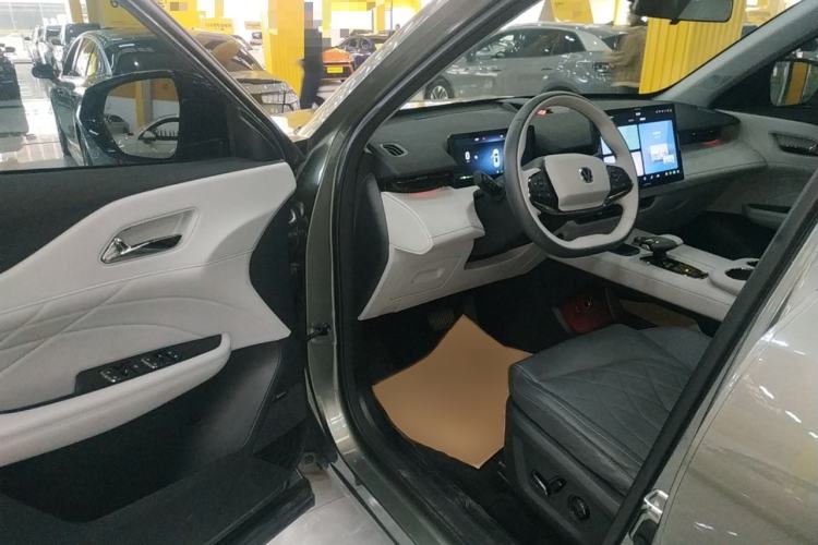 Used Changan UNI-Z New Energy 2024 Blue Whale Smart Electric iDD 125km Excellence Model