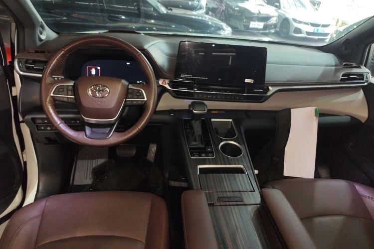 Used Toyota Granvia 2022 2.5L Hybrid Flagship Edition Center Console