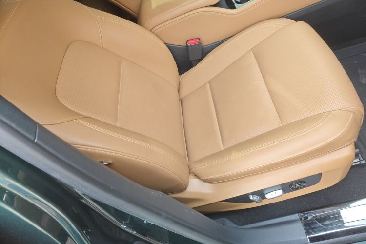 Used Li Auto ONE 2020 Extended-Range 6-Seater Version Right Front Seat