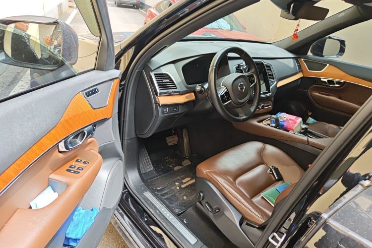 Used Volvo XC90 2022 B5 Smart Drive Luxury Edition 5 Seats