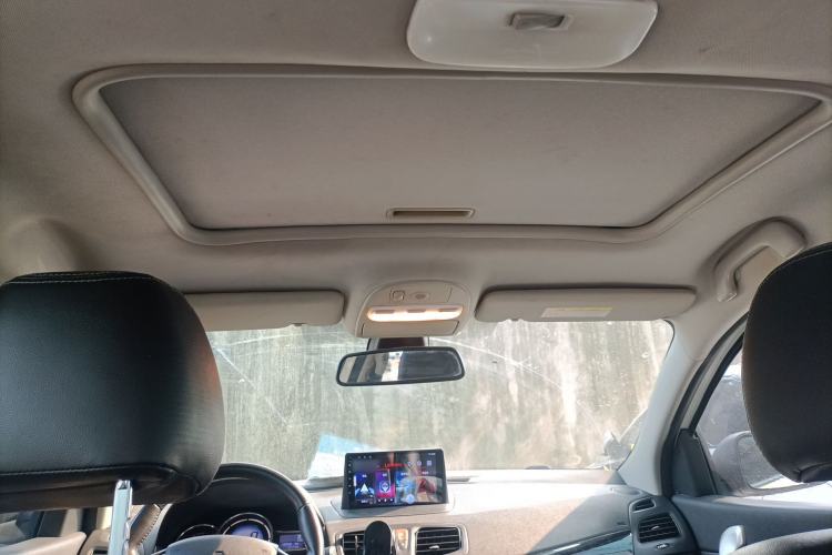 Used Renault Fluence 2015 2.0L Fashion Edition Headliner