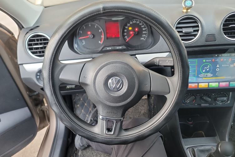 Used Volkswagen Jetta 2015 Zhuihui Edition 1.6L Manual Comfort Model
