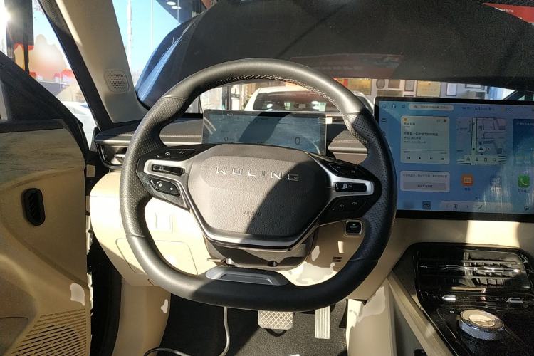 Used Wuling Xingguang 2023 150 Advanced Edition
