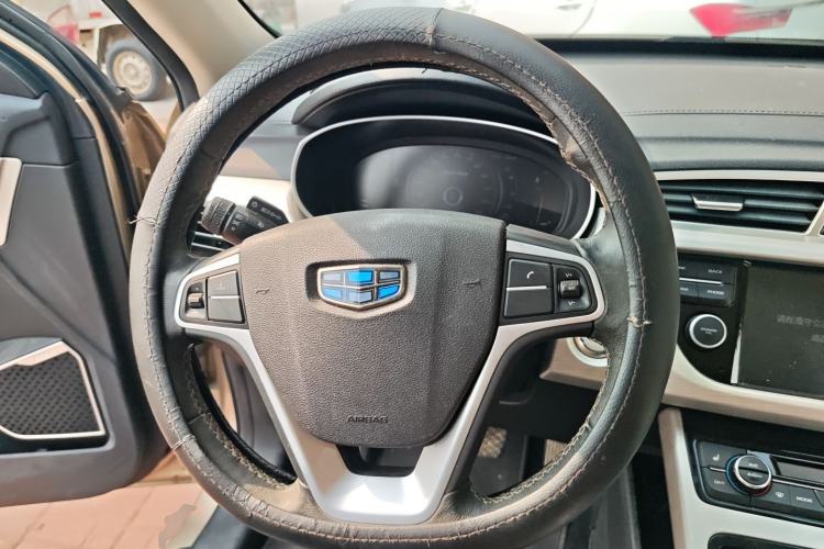 Used Geely Auto Emgrand X7 Sport 2018 1.8TD Manual Two-Wheel Drive Smart Connect 4G Internet Edition Steering Wheel