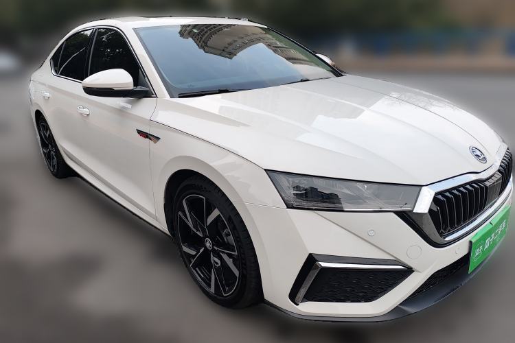 Used Skoda Octavia 2021 PRO TSI280 DSG Prestige Edition Front Right 45 Deg