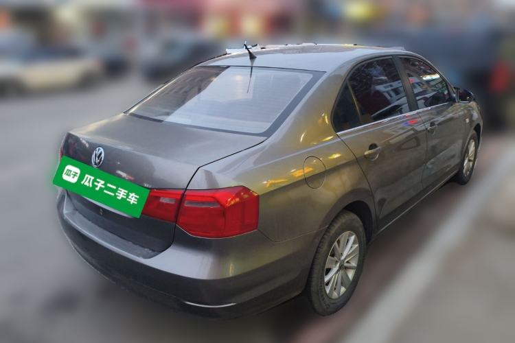 Used Volkswagen Jetta 2013 1.6L Manual Fashion Edition Rear Right 45 Deg