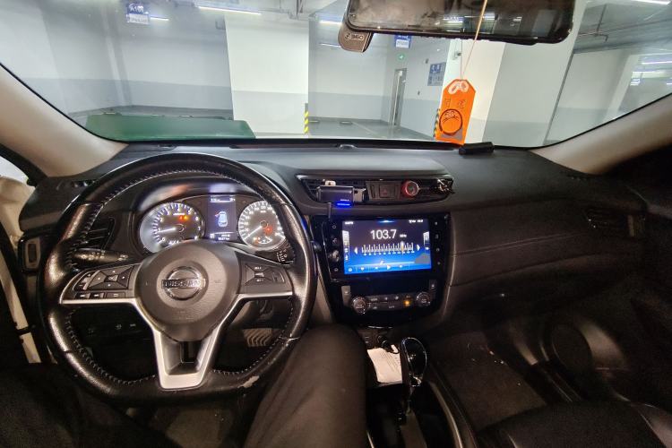 Used Nissan X-Trail 2019 2.0L CVT Smart Connect Comfort Edition 2WD
