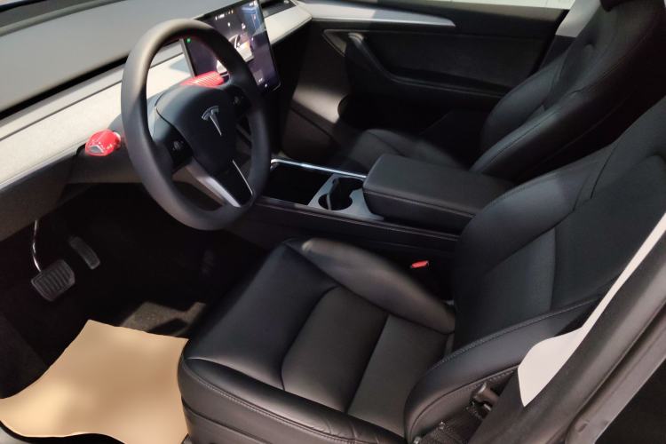 Used Tesla Model Y 2024 Rear-Wheel-Drive Version
