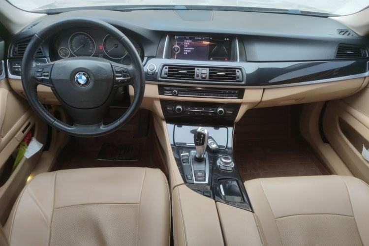 Used BMW 5 Series 2013 520Li Elegant Edition
