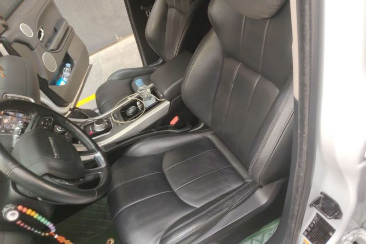 Used Land Rover Range Evoque 2016 2.0T SE Smart Glow Edition Left Front Seat