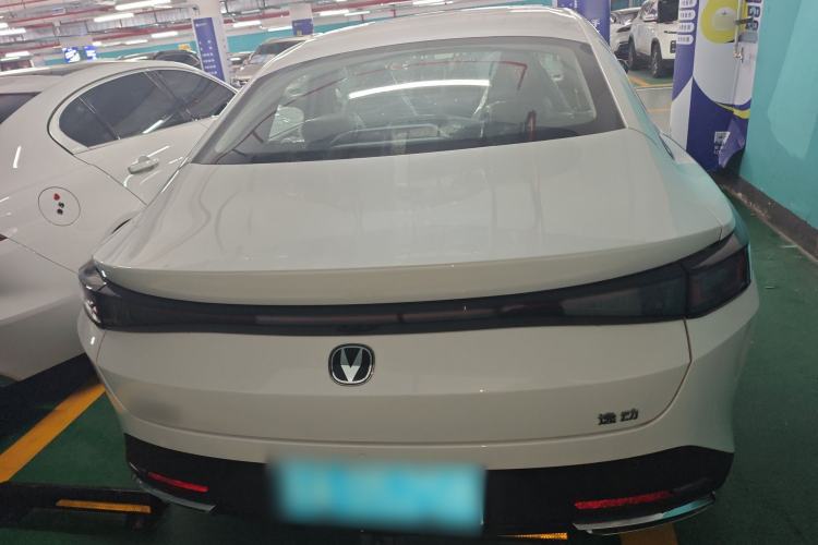 Used CHANGAN Eado 2025 Blue Whale 1.5T 500Bar Prestige Model
