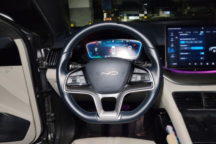Used BYD Song PLUS New Energy 2023 Champion Edition EV 520KM Flagship Model Steering Wheel